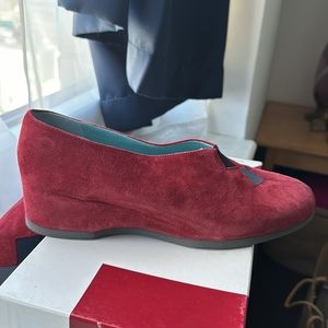 Thierry Raboutin Baruta red suede slip on wedge vintage